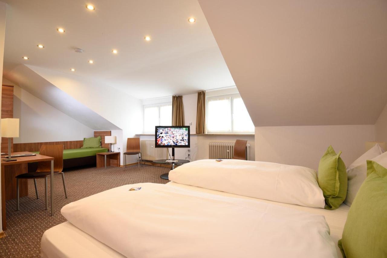 Hotel Hecht Garni Ίνγκολστατ Εξωτερικό φωτογραφία